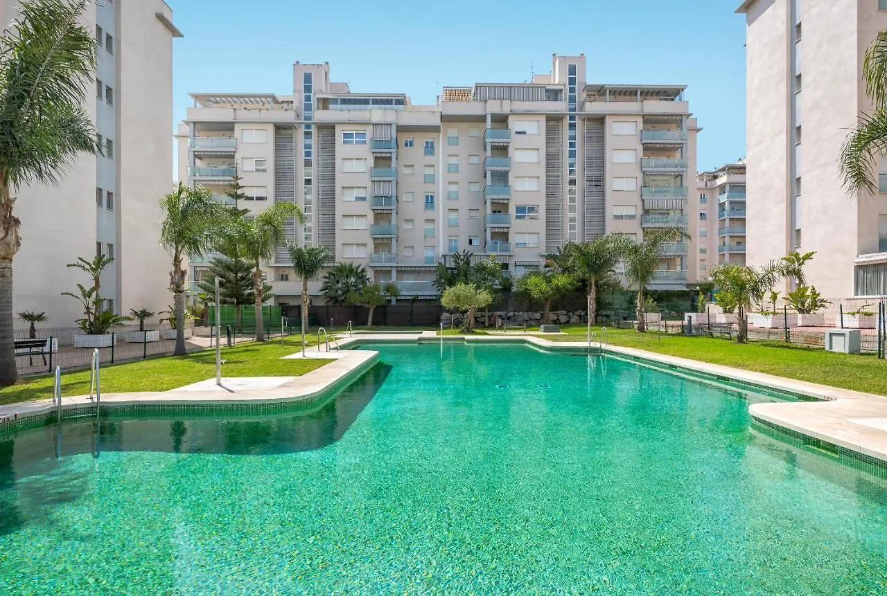 Wintowinrentals Great Terrace, 2º Line Beach & Pool Rincón de la Victoria