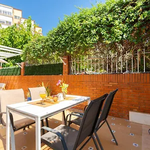 Wintowinrentals Close To The Beach, Private Terrace & Parking Apartamento